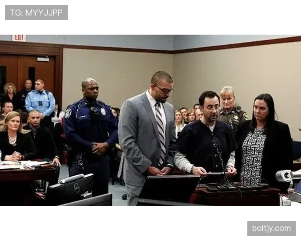 队医未经允许入场为何会被判罚？规则拆解
